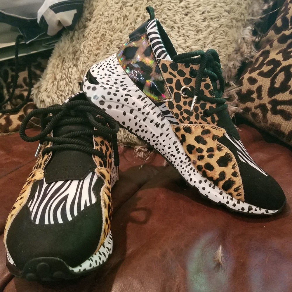 STEVE MADDEN CLIFF HANGAR TENNIS SHOES